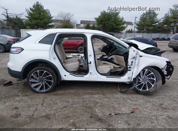 2LMPJ8KP9LBL29917 2020 LINCOLN NAUTILUS White Սալոնի հետևի տեսք