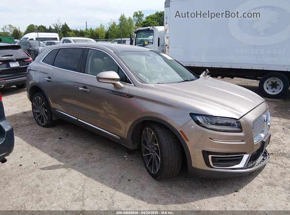 2LMPJ8LP5KBL18961 2019 LINCOLN NAUTILUS Champagne 360 interior view