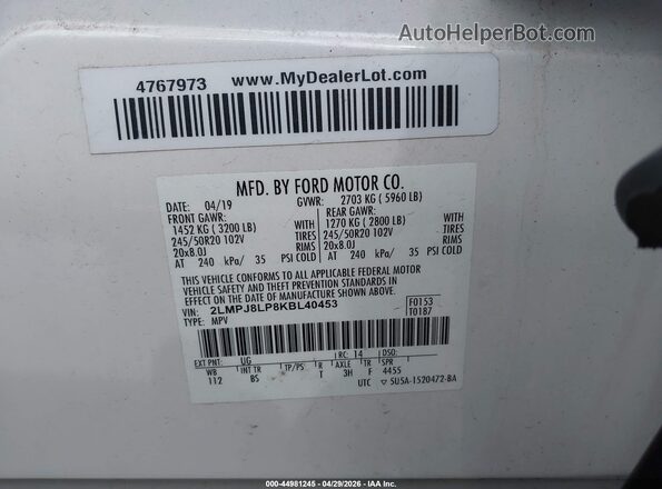 2LMPJ8LP8KBL40453 2019 LINCOLN NAUTILUS White Engine compartment view