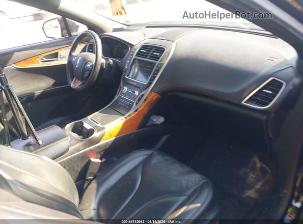 2LMPJ8LRXJBL40115 2018 LINCOLN MKX Black Front interior view