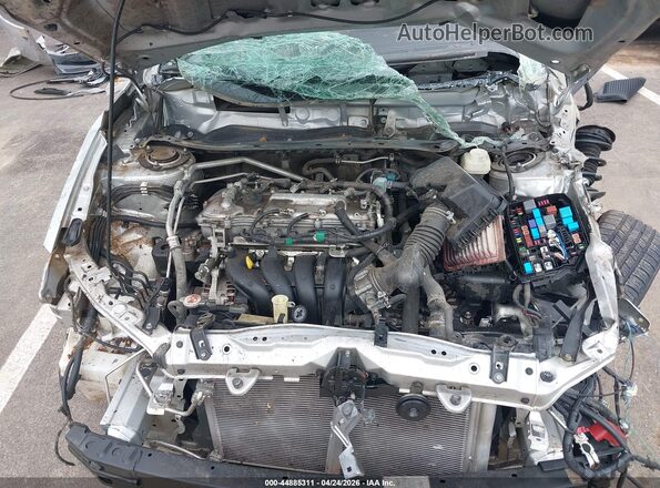 2T1BURHE4JC031583 2018 TOYOTA LL Silver Widok z tyłu