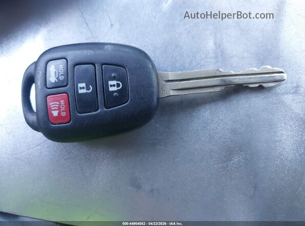 2T1BURHE5HC803924 2017 TOYOTA LL Коричневый Вид панели приборов