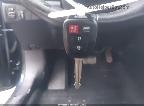2T1BURHEXJC017204 2018 TOYOTA LL Blue Вид панелі приладів