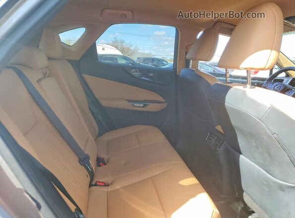 2T2AGCEZ2NC009350 2022 LEXUS NX Silver Вид задньої частини салону