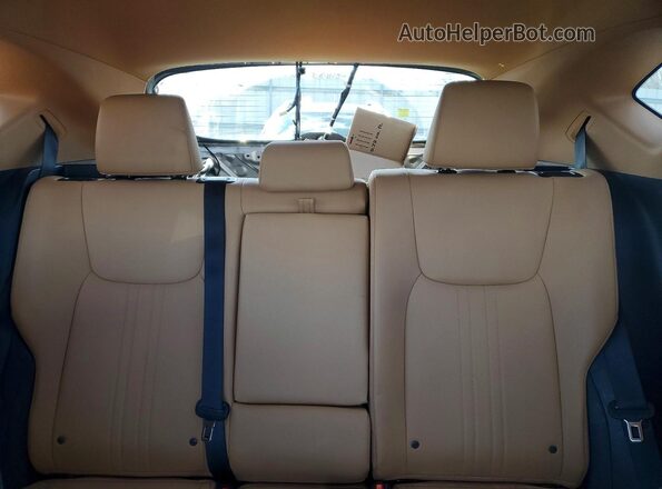 2T2AGCEZ2NC009350 2022 LEXUS NX Silver Вид задніх сидінь