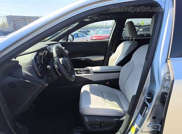 2T2BAMCA3RC078689 2024 LEXUS RX Silver წინა სალონის ხედი
