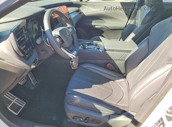 2T2BAMCA4RC040422 2024 LEXUS RX White Front interior view
