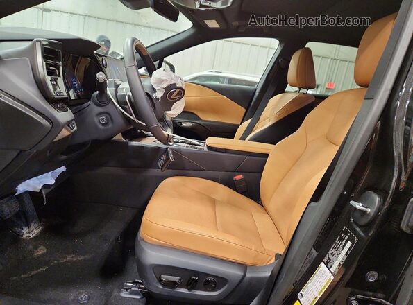 2T2BAMCA4SC094714 2025 LEXUS RX Black Front interior view