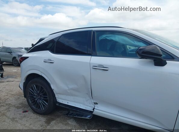2T2BCMEA8PC009338 2023 LEXUS RX 500H White 