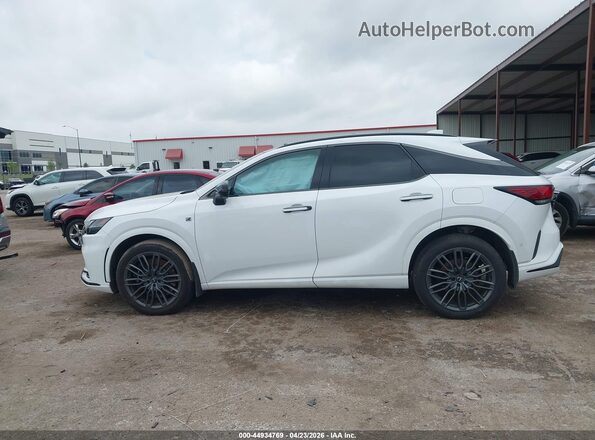2T2BCMEA8PC009338 2023 LEXUS RX 500H White 