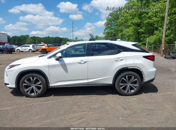 2T2BZMCA5HC082136 2017 LEXUS RX 350 White 360 interior view
