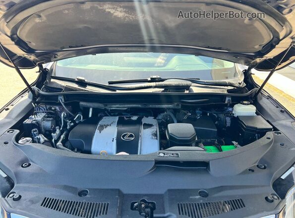 2T2BZMCA8JC138768 2018 LEXUS RX Синий Вид салона спереди