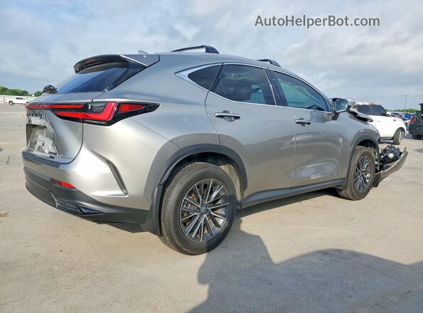 2T2GGCEZ5TC098631 2026 LEXUS NX Серебряный Задняя правая четверть