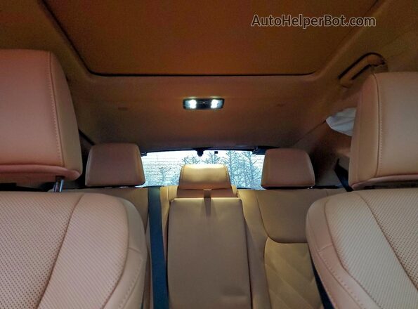 2T2HGCEZ5SC091990 2025 LEXUS NX White Vista de los asientos traseros