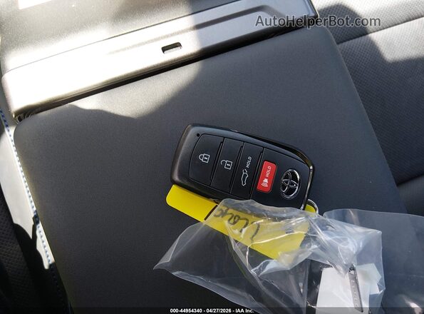 2T36CRAV6TW015490 2026 TOYOTA RAV4 Blue Vista del salpicadero
