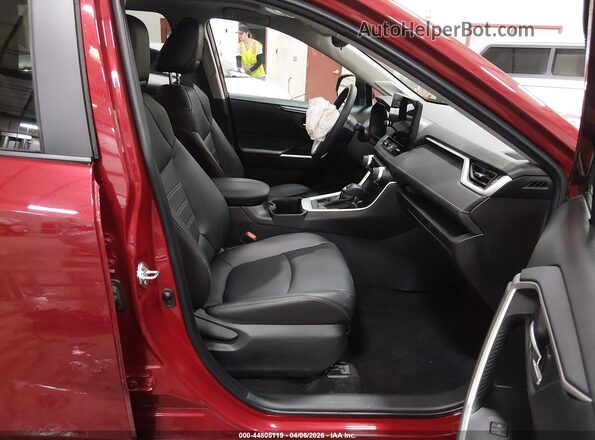 2T3A1RFV4SW550650 2025 TOYOTA LE Red Widok wnętrza z przodu