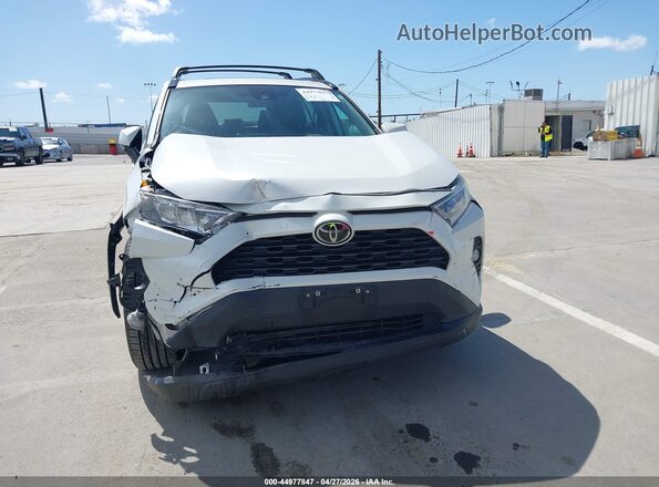 2T3C1RFV2MW113385 2021 TOYOTA LE Белый Вид щитка приборов