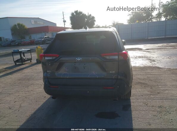 2T3C1RFV2MW147682 2021 TOYOTA LE Gray 