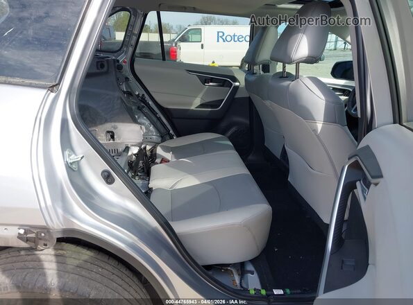 2T3C1RFV2PC230521 2023 TOYOTA LE Silver VIN sticker view