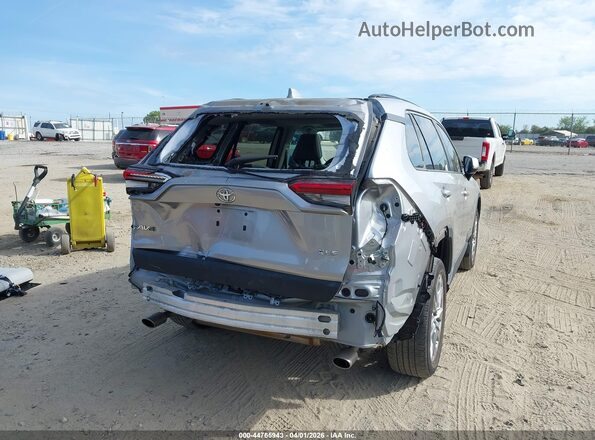 2T3C1RFV2PC230521 2023 TOYOTA LE Silver Front view