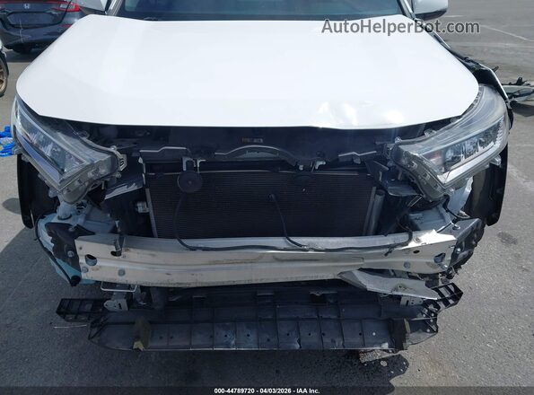 2T3C1RFV7LW076106 2020 TOYOTA LE White Front view