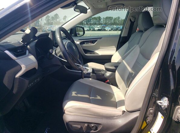 2T3C1RFV7MC159246 2021 TOYOTA LE Black Вид салону спереду