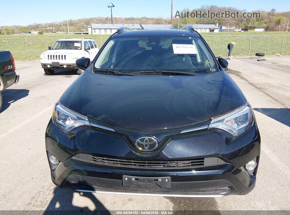 2T3DFREV1JW839743 2018 TOYOTA LIMITED Black Rear interior view