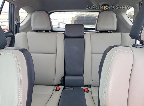 2T3DFREV5HW599039 2017 TOYOTA LIMITED Charcoal Widok tylnych siedzeń