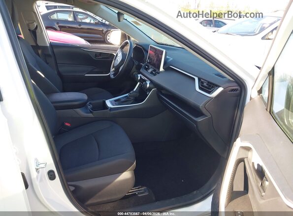 2T3F1RFV2SW624749 2025 TOYOTA LE White Front interior view