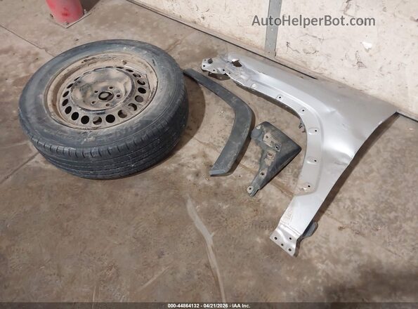 2T3F1RFV3LW138727 2020 TOYOTA LE Silver ხელსაწყოთა პანელის ხედი