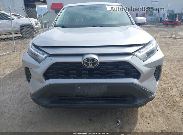 2T3G1RFV2PC338655 2023 TOYOTA LE Silver Դիմացի տեսք