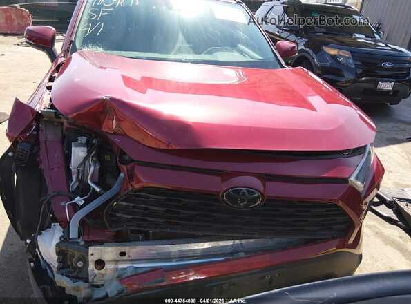2T3G1RFV6MC140950 2021 TOYOTA LE Red 