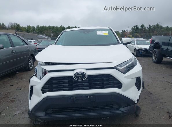 2T3G1RFV8SC570928 2025 TOYOTA LE White Widok wnętrza z tyłu