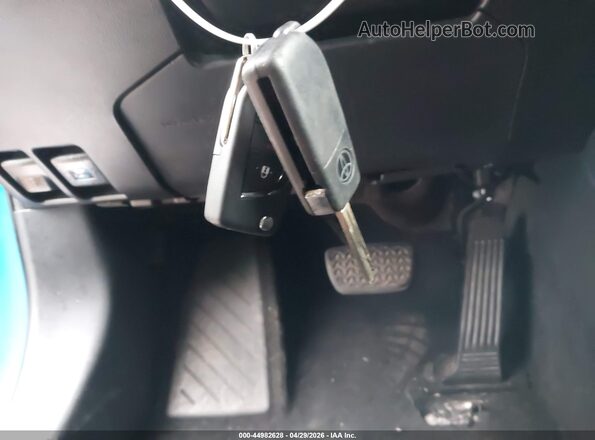 2T3H1RFV2KC008723 2019 TOYOTA LE Blue Dashboard view