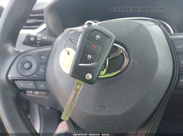 2T3H1RFV2MC116309 2021 TOYOTA LE Silver Widok deski rozdzielczej