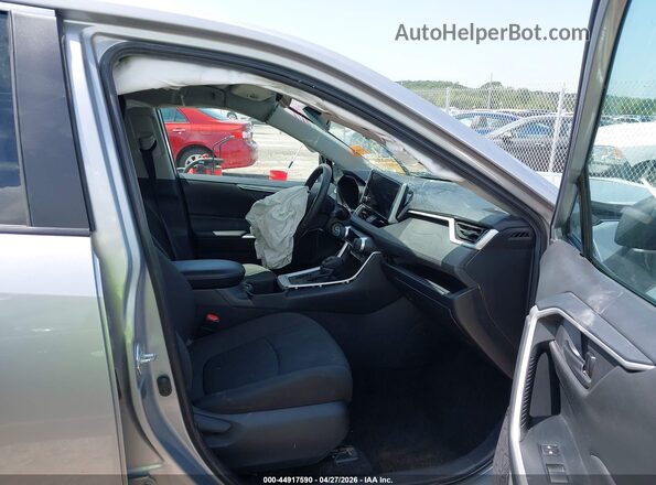 2T3H1RFV4RC282810 2024 TOYOTA LE Silver წინა სალონის ხედი