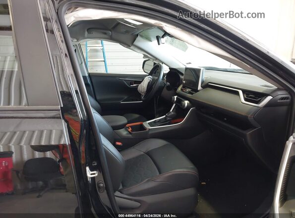 2T3J1RFV5PW353493 2023 TOYOTA RAV4 Черный Вид салона спереди