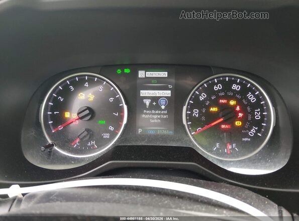 2T3P1RFV0KC025015 2019 TOYOTA LE Silver Widok tylnych siedzeń