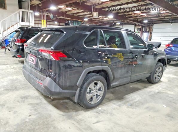 2T3P1RFV0SC580420 2025 TOYOTA LE Черный Задняя правая четверть