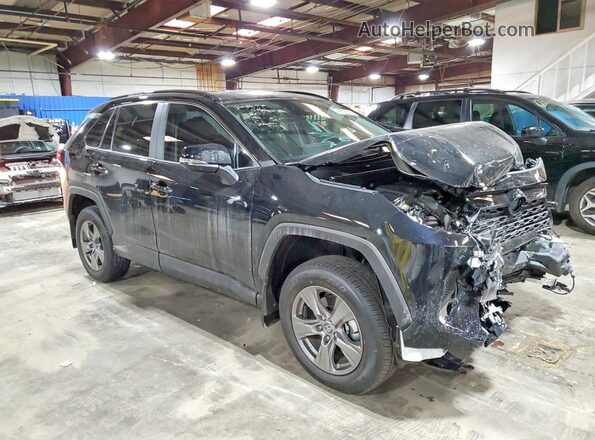 2T3P1RFV0SC580420 2025 TOYOTA LE Черный Передняя правая четверть