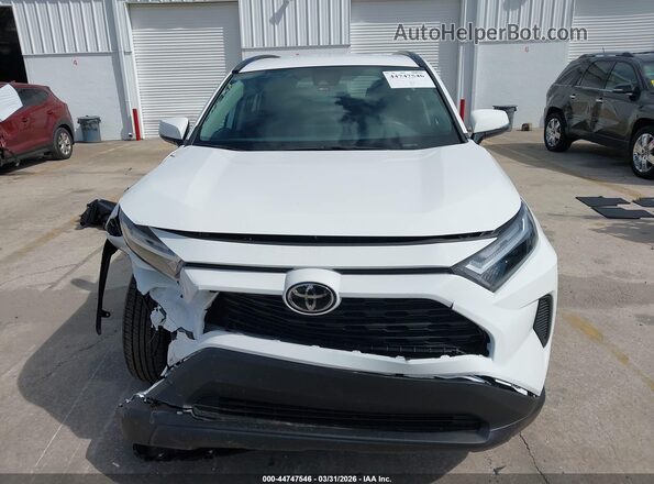 2T3P1RFV0SC581115 2025 TOYOTA LE White Вид щитка приладів