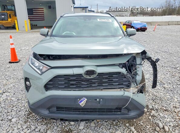 2T3P1RFV1MW167486 2021 TOYOTA LE Gray Widok z przodu
