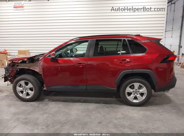 2T3P1RFV2MW241823 2021 TOYOTA LE Red 