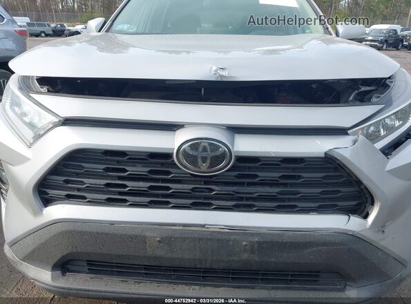 2T3P1RFV4LW098243 2020 TOYOTA LE Silver Դիմացի տեսք