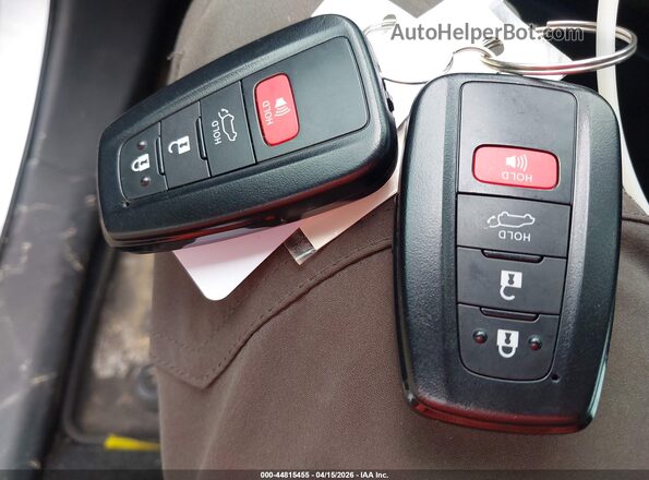 2T3P1RFV4MC221283 2021 TOYOTA LE Silver 