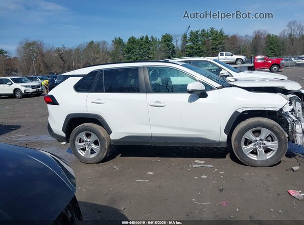 2T3P1RFVXLW133142 2020 TOYOTA LE White 