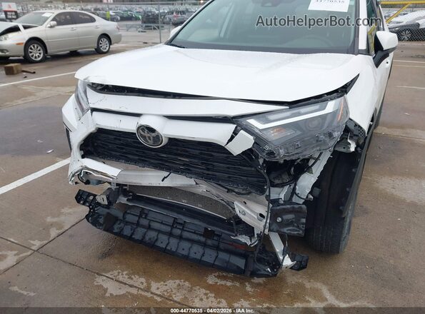 2T3P1RFVXPC329234 2023 TOYOTA LE White Front view