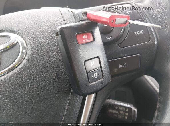 2T3RFREV2JW807020 2018 TOYOTA LE Purple Առջևի վահանակի տեսք