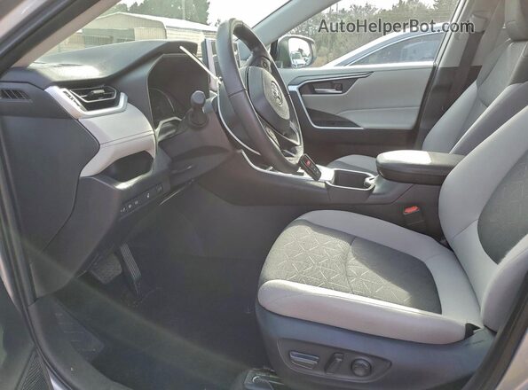 2T3RWRFV4SW267783 2025 TOYOTA LE Silver Սալոնի դիմացի տեսք