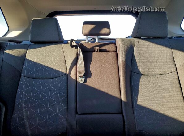 2T3RWRFV7SW280429 2025 TOYOTA LE Gray Widok tylnych siedzeń